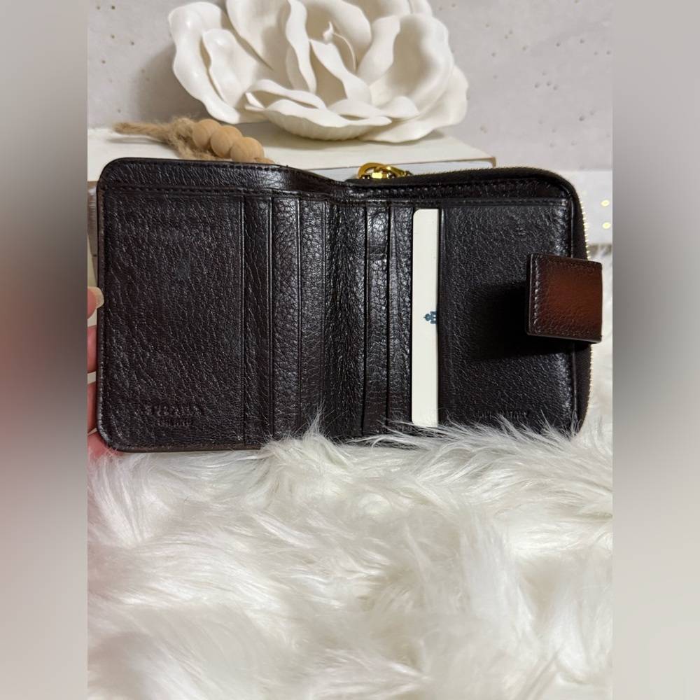 Vintage Prada Dark Brown Leather Wallet with Gold Logo - Picture 14 of 14